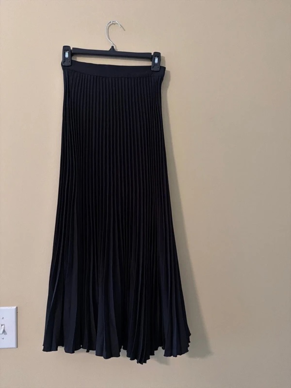 Black Pleated Midi Skirt